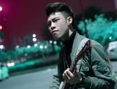 凭借一首歌半年赚了一个亿如今百万豪车代步新歌还会火吗？广东雨神怎么挣一个亿